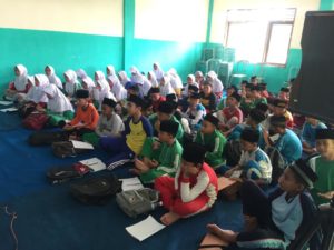 Penyuluhan Pencegahan Penyalahgunaan Narkoba dalam Rangkaian Kegiatan Masa Pengenalan Lingkungan Sekolah (MPLS) di SMP Islam Darul Musthofa