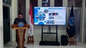 Kunjungan Kepala BNN Provinsi Banten ke Kantor BNN Kota Cilegon (12/07) Kunjungan Kepala BNN Provinsi Banten ke Kantor BNN Kota Cilegon (12/07)