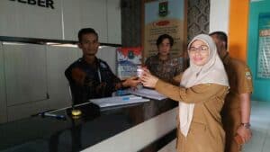 Sosialisasi Bahaya Narkoba Program Kampung Bersinar (Bersih Narkoba) Kelurahan Kalitimbang Sosialisasi Bahaya Narkoba Program Kampung Bersinar (Bersih Narkoba) Kelurahan Kalitimbang